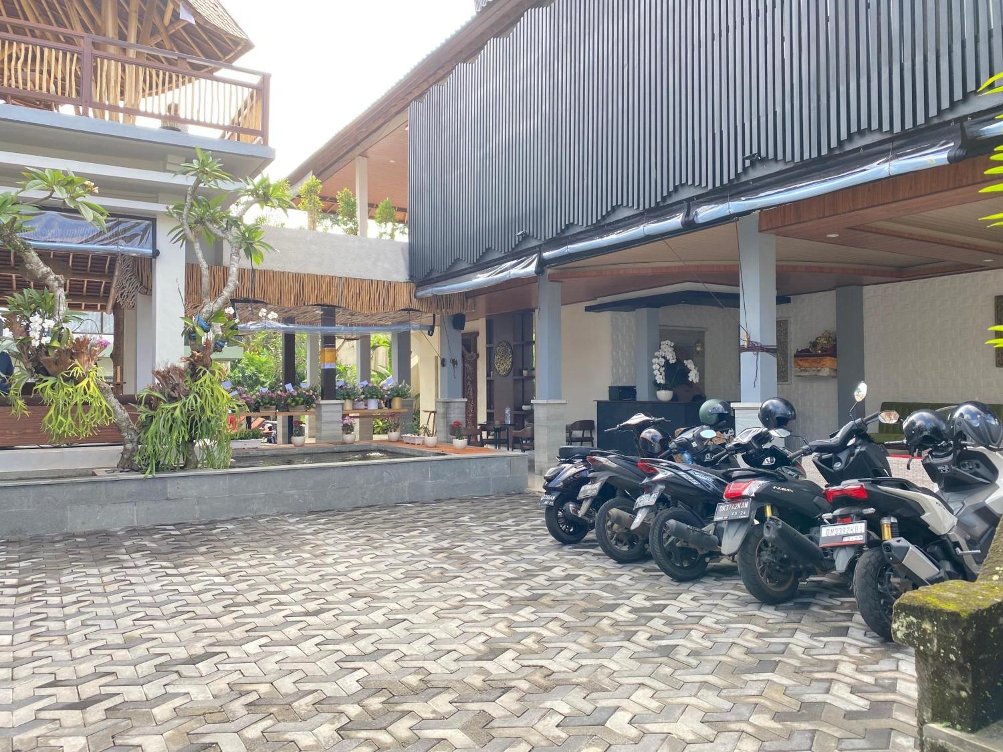 Vakantiepark Putri Ayu 3*